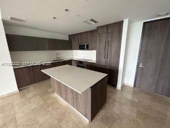 En Renta: $4,250 (1 camas, 1 baños, 976 Pies cuadrados)