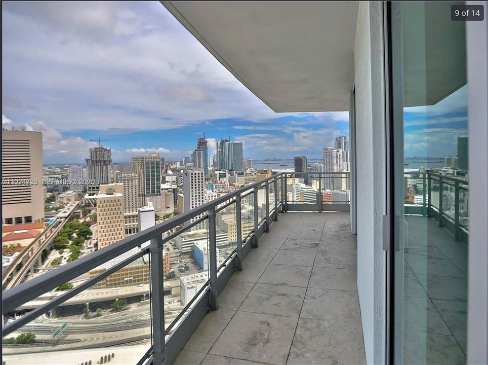 En Renta: $5,750 (3 camas, 3 baños, 1662 Pies cuadrados)