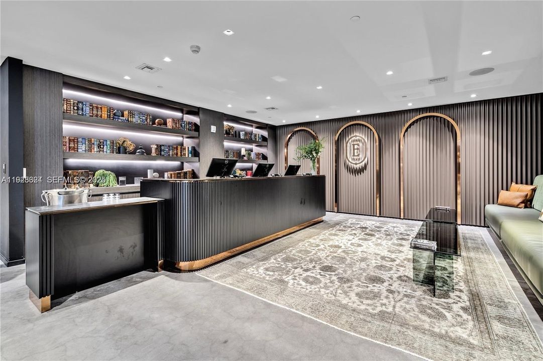 For Rent: $3,350 (1 beds, 2 baths, 665 Square Feet)