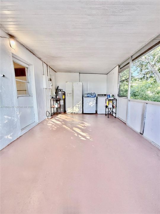 En Venta: $549,000 (3 camas, 2 baños, 735 Pies cuadrados)