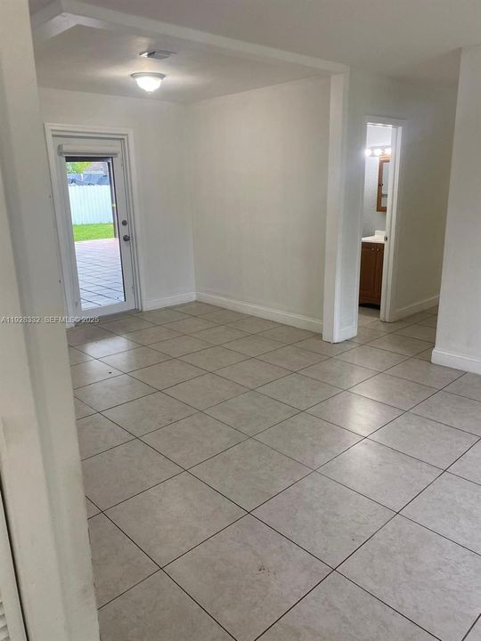 En Renta: $3,200 (3 camas, 2 baños, 1720 Pies cuadrados)