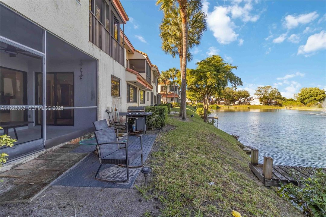 For Rent: $3,500 (2 beds, 2 baths, 1238 Square Feet)