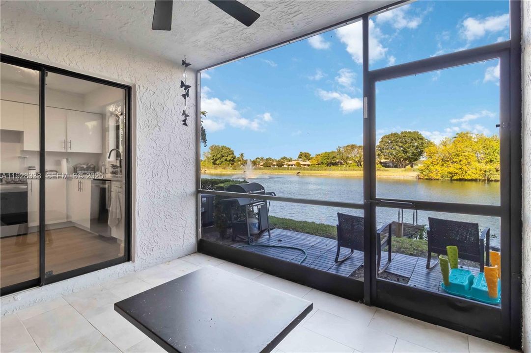 For Rent: $3,500 (2 beds, 2 baths, 1238 Square Feet)