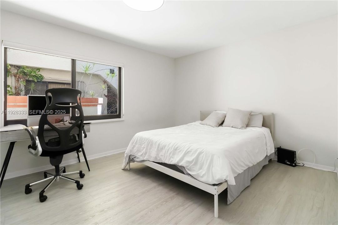 For Rent: $3,500 (2 beds, 2 baths, 1238 Square Feet)