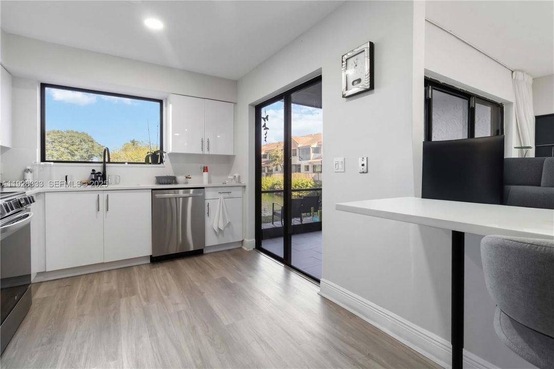 For Rent: $3,500 (2 beds, 2 baths, 1238 Square Feet)