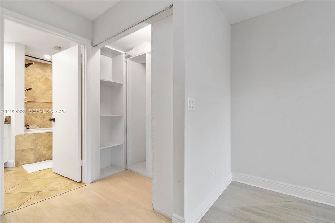 For Rent: $3,500 (2 beds, 2 baths, 1238 Square Feet)