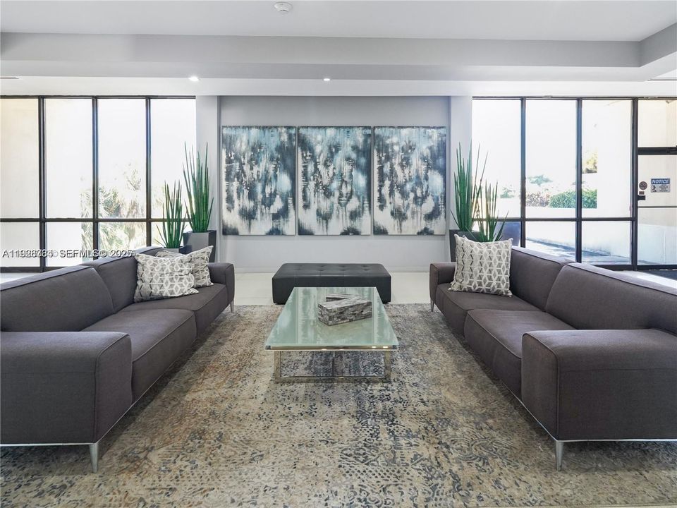 На продажу: $369,000 (2 спален, 2 ванн, 1313 Квадратных фут)