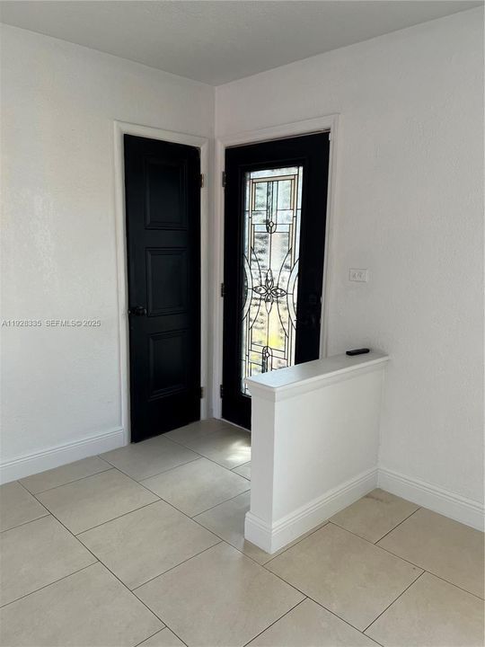 В аренду: $3,800 (3 спален, 2 ванн, 1495 Квадратных фут)