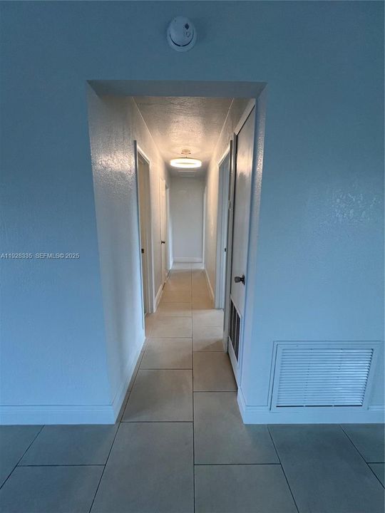 В аренду: $3,800 (3 спален, 2 ванн, 1495 Квадратных фут)