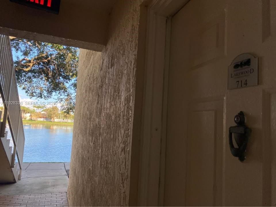 For Rent: $1,700 (1 beds, 1 baths, 659 Square Feet)