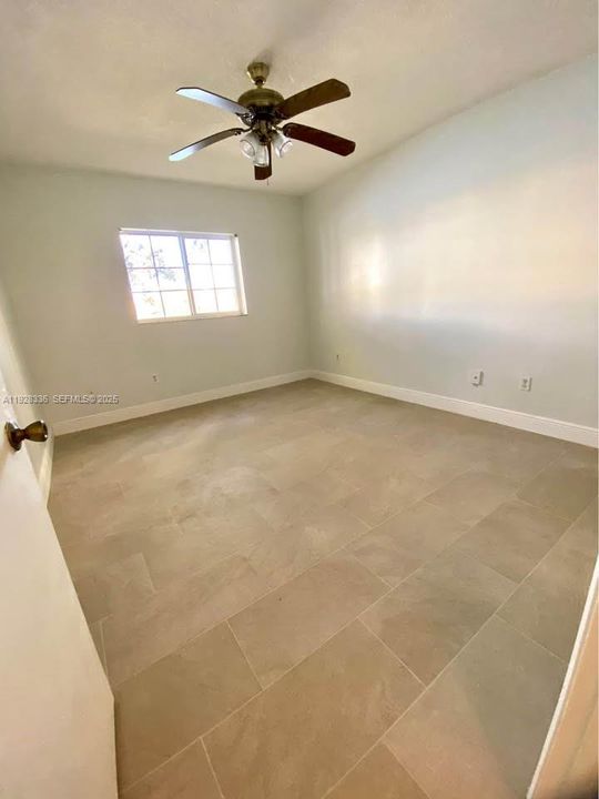 For Rent: $1,700 (1 beds, 1 baths, 659 Square Feet)