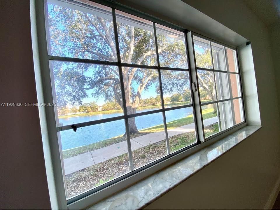 For Rent: $1,700 (1 beds, 1 baths, 659 Square Feet)