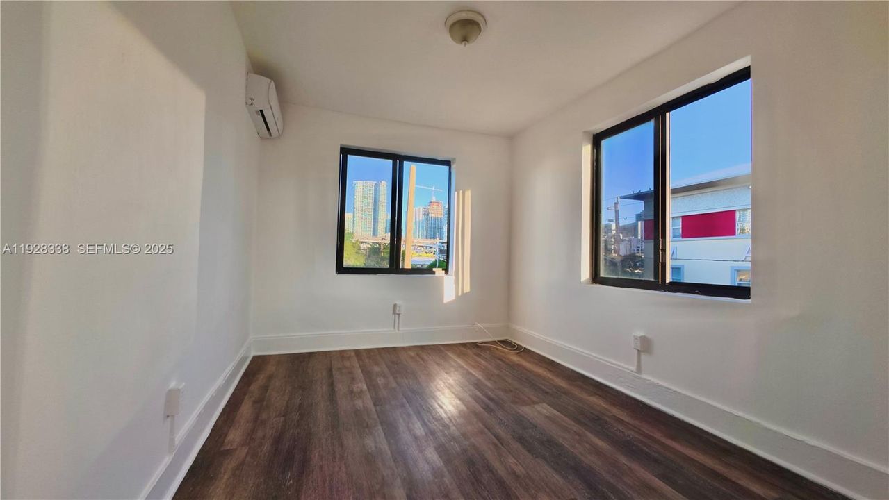 For Rent: $2,000 (2 beds, 1 baths, 0 Square Feet)