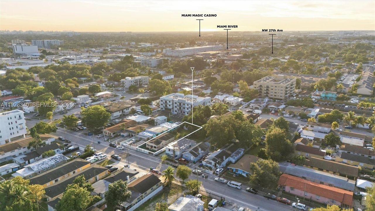 待售: $600,000 (2 贝兹, 2 浴室, 1008 平方英尺)