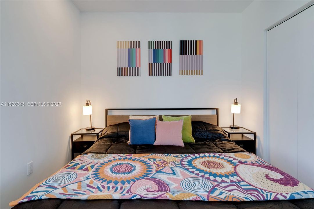 出租: $3,500 (1 贝兹, 1 浴室, 564 平方英尺)