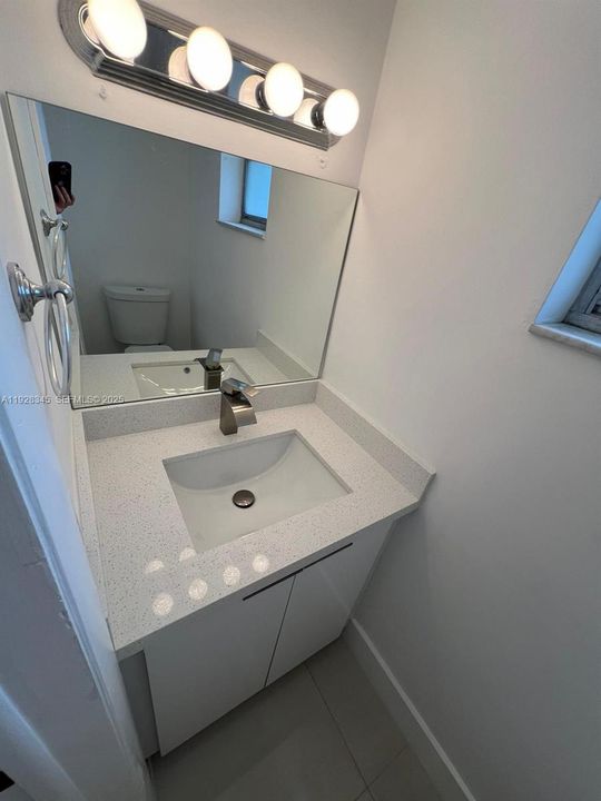 В аренду: $1,900 (1 спален, 1 ванн, 800 Квадратных фут)