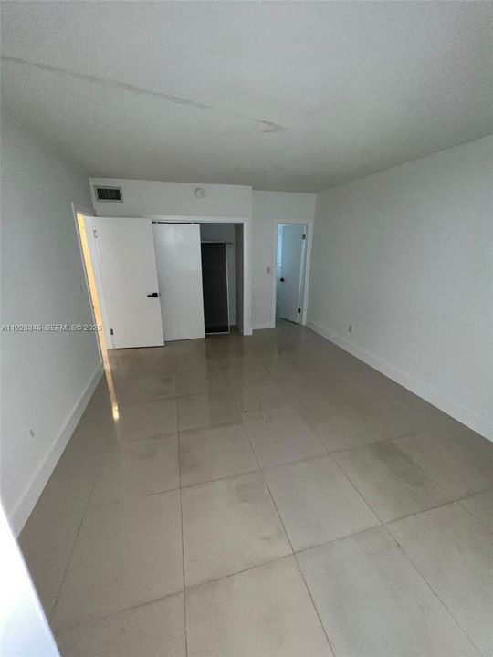 В аренду: $1,900 (1 спален, 1 ванн, 800 Квадратных фут)