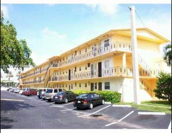 В аренду: $1,900 (1 спален, 1 ванн, 800 Квадратных фут)