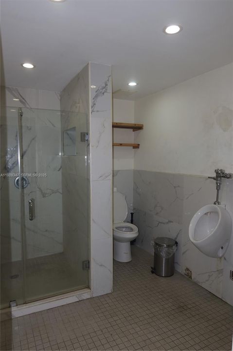 На продажу: $699,999 (0 спален, 0 ванн, 0 Квадратных фут)