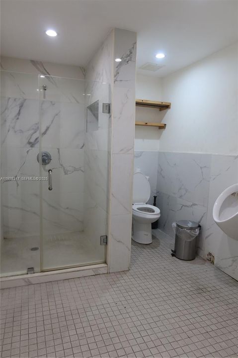 На продажу: $699,999 (0 спален, 0 ванн, 0 Квадратных фут)