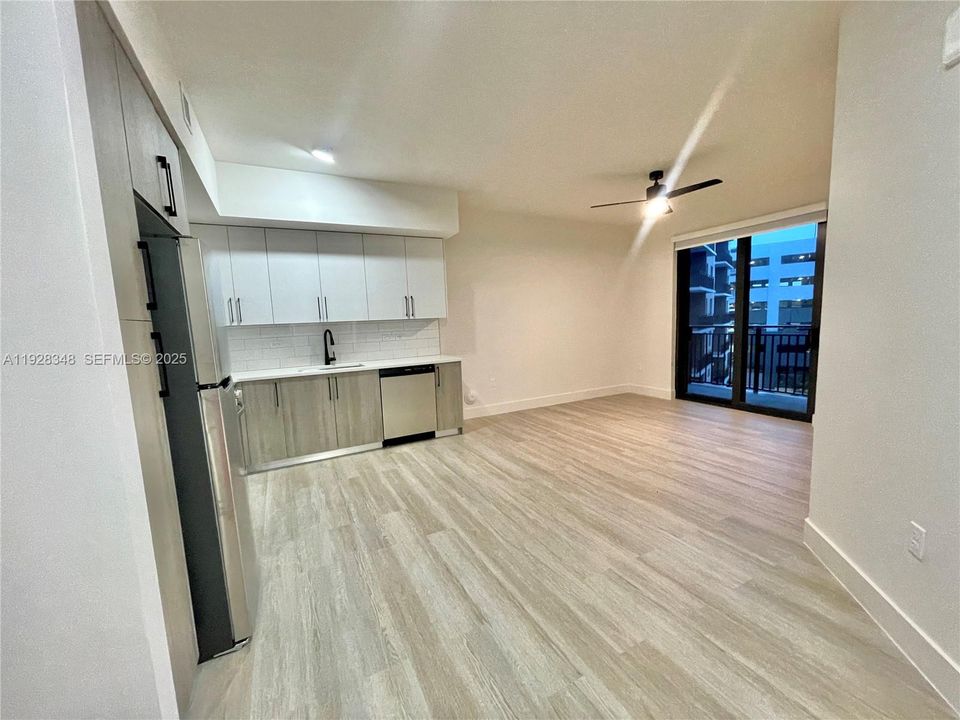 В аренду: $2,250 (1 спален, 1 ванн, 667 Квадратных фут)