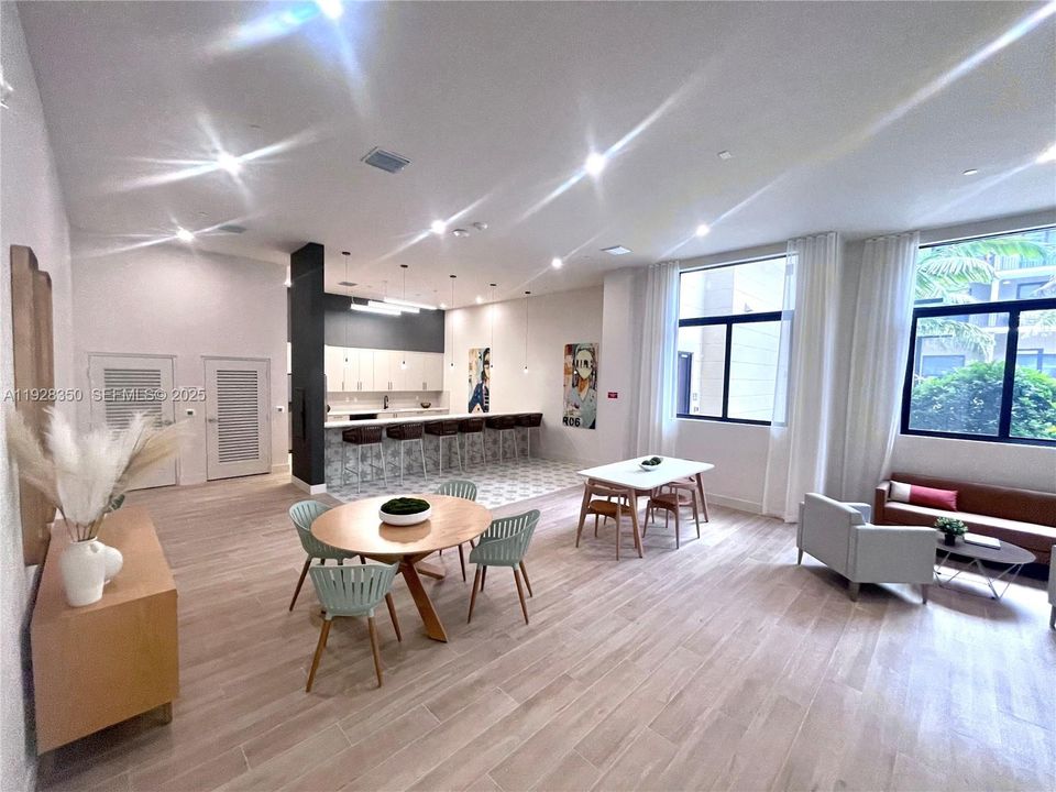 En Renta: $2,450 (2 camas, 2 baños, 861 Pies cuadrados)