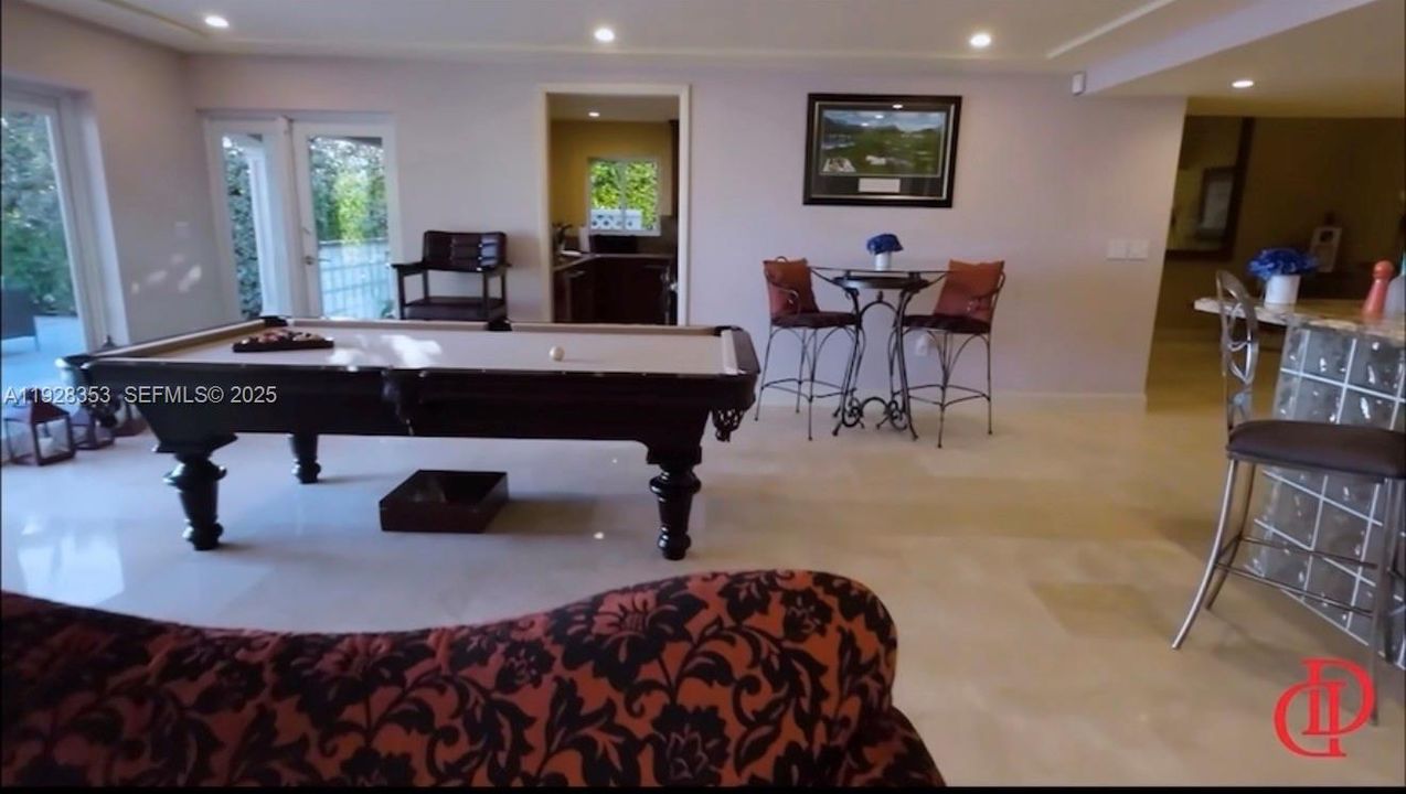 For Sale: $7,095,000 (4 beds, 3 baths, 4232 Square Feet)