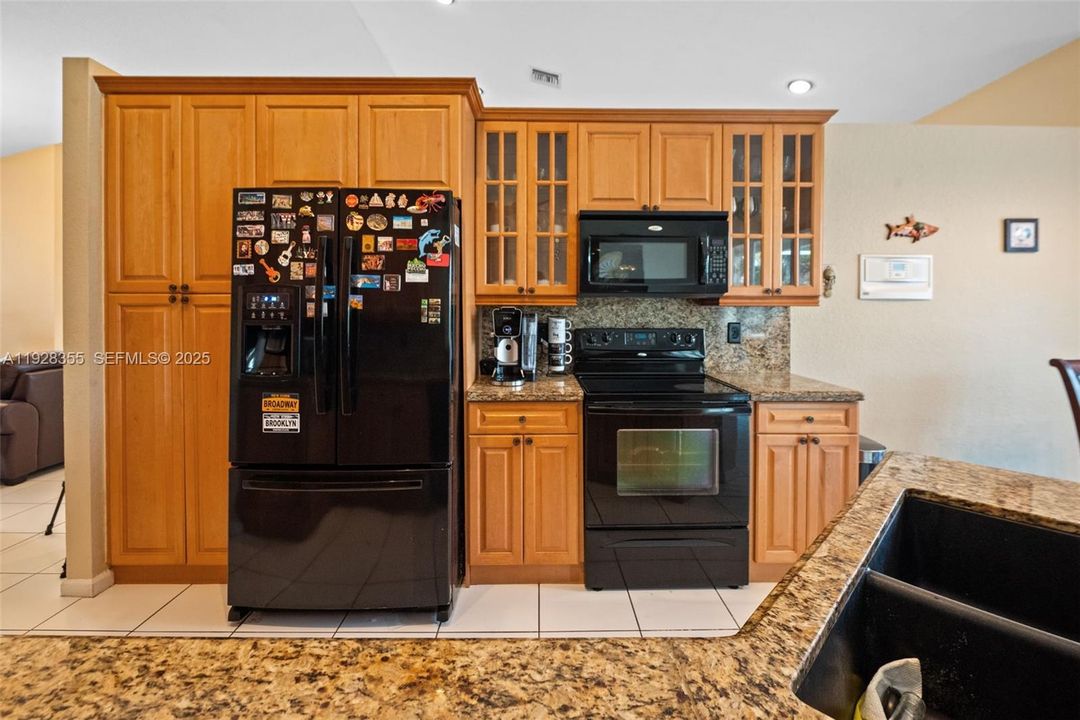 For Sale: $849,900 (4 beds, 3 baths, 2507 Square Feet)