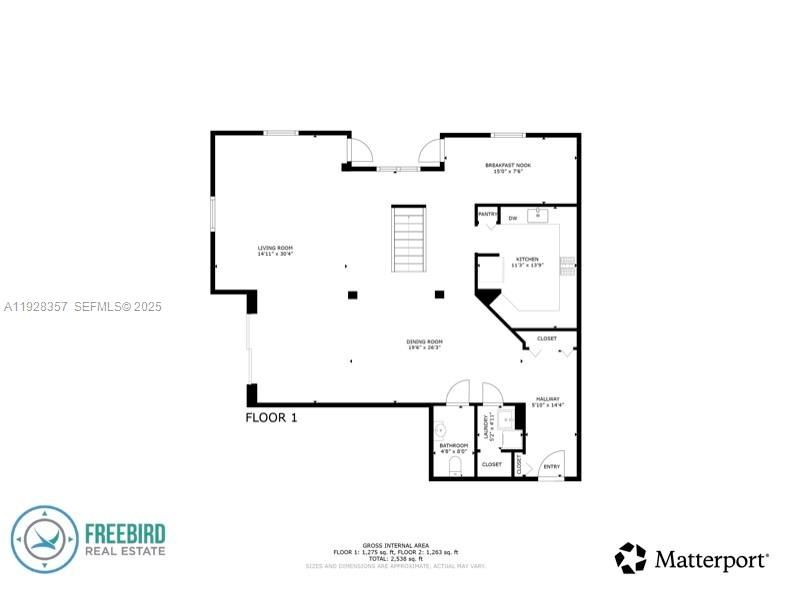 En Venta: $1,299,000 (3 camas, 3 baños, 2600 Pies cuadrados)