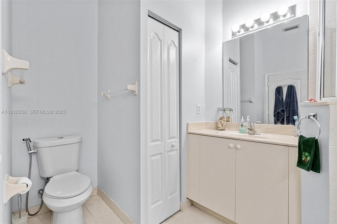 На продажу: $473,997 (3 спален, 2 ванн, 1403 Квадратных фут)