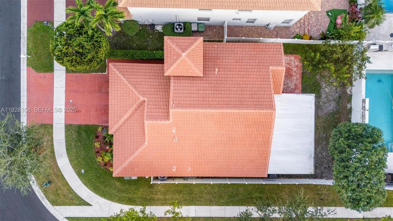 На продажу: $473,997 (3 спален, 2 ванн, 1403 Квадратных фут)