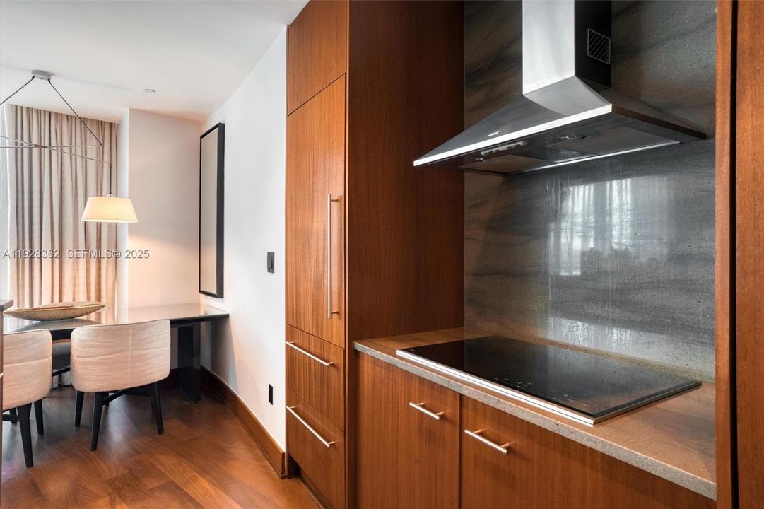 En Venta: $1,995,000 (1 camas, 1 baños, 1147 Pies cuadrados)