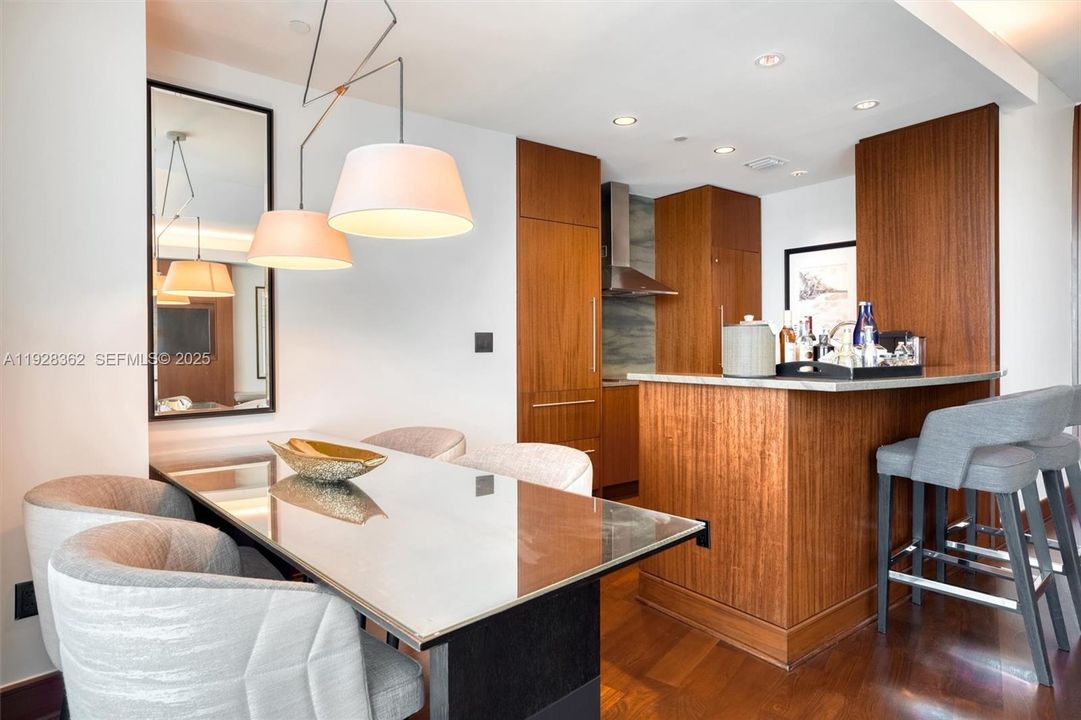 En Venta: $1,995,000 (1 camas, 1 baños, 1147 Pies cuadrados)