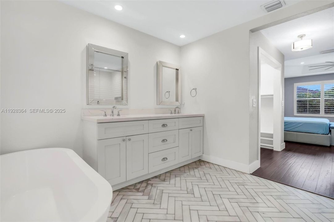 En Renta: $6,000 (5 camas, 3 baños, 2637 Pies cuadrados)