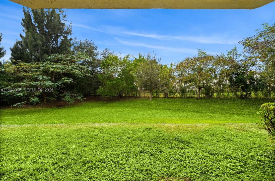 For Rent: $2,000 (2 beds, 2 baths, 1183 Square Feet)