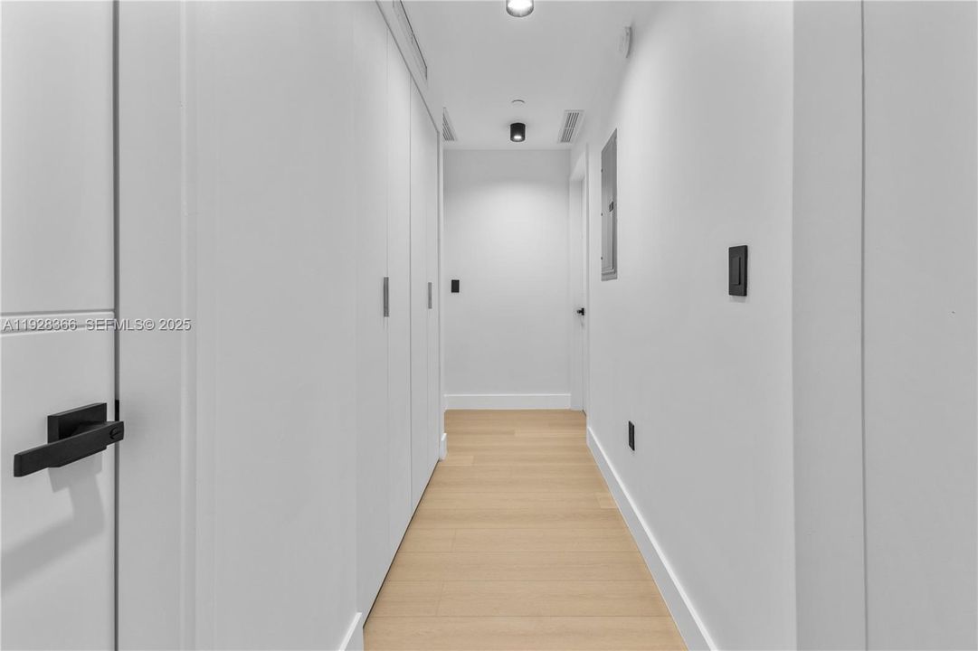 待售: $2,060,000 (3 贝兹, 3 浴室, 1770 平方英尺)