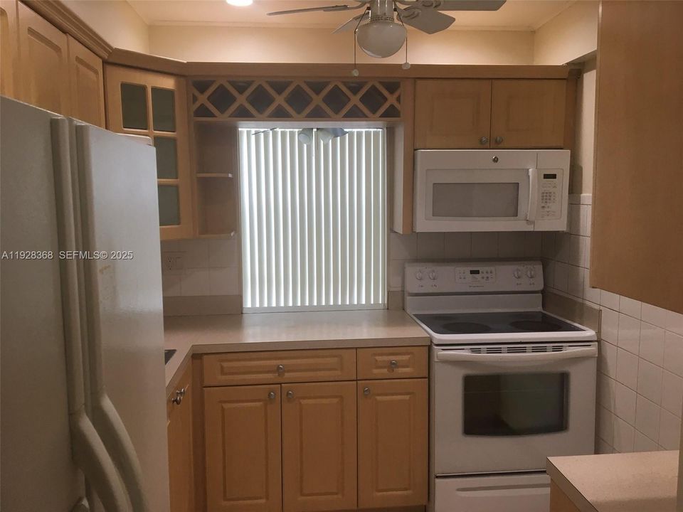 В аренду: $1,775 (1 спален, 1 ванн, 620 Квадратных фут)