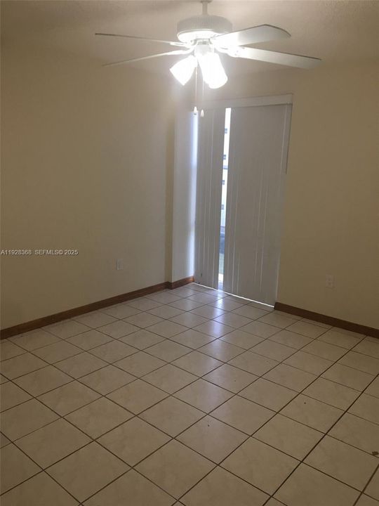 В аренду: $1,775 (1 спален, 1 ванн, 620 Квадратных фут)