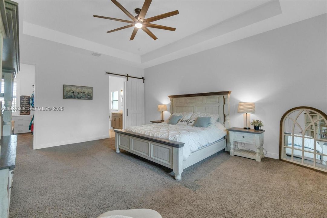 待售: $970,000 (5 贝兹, 3 浴室, 2620 平方英尺)