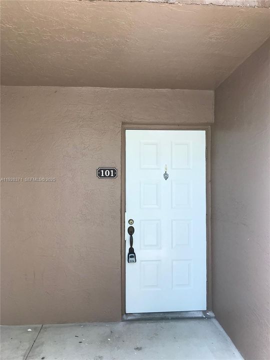 En Renta: $1,950 (1 camas, 1 baños, 843 Pies cuadrados)