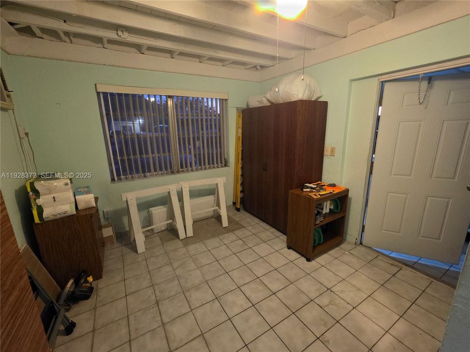 На продажу: $515,000 (4 спален, 2 ванн, 1450 Квадратных фут)