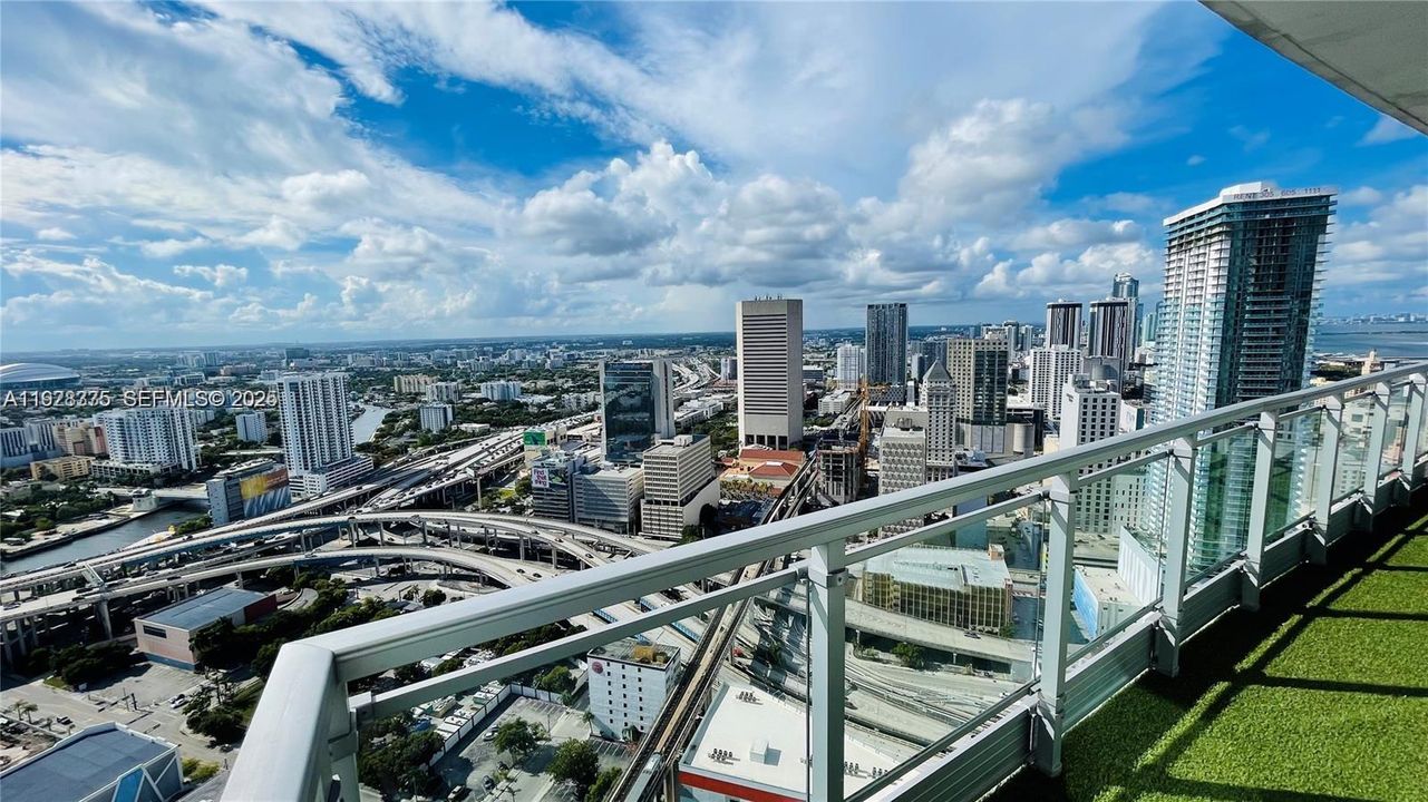 En Renta: $6,900 (3 camas, 3 baños, 1662 Pies cuadrados)