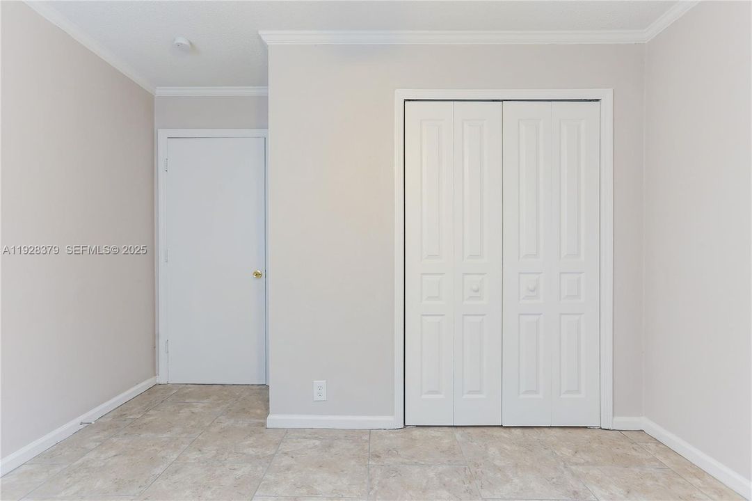 В аренду: $2,355 (3 спален, 2 ванн, 1056 Квадратных фут)