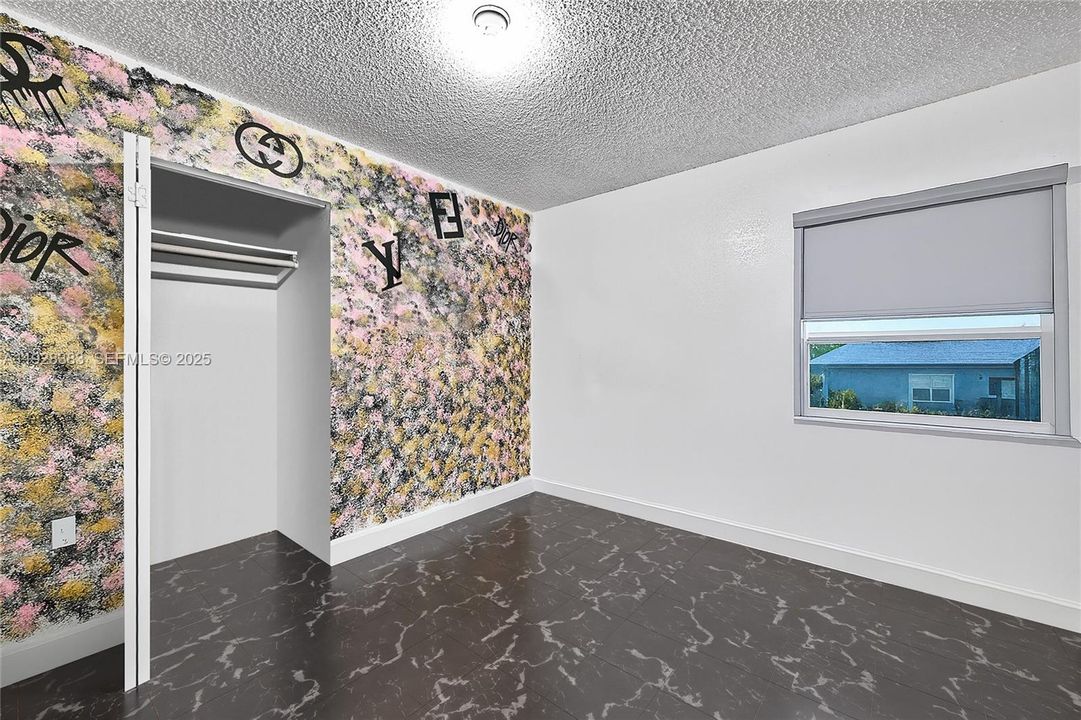 На продажу: $399,990 (3 спален, 2 ванн, 1118 Квадратных фут)