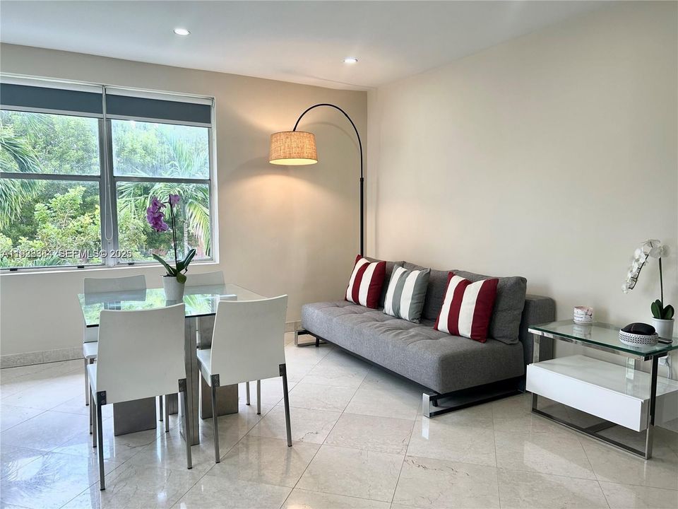 В аренду: $2,100 (1 спален, 1 ванн, 440 Квадратных фут)