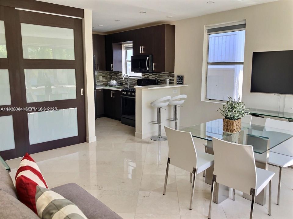 В аренду: $2,100 (1 спален, 1 ванн, 440 Квадратных фут)