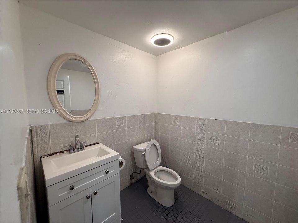 В аренду: $4,400 (0 спален, 0 ванн, 0 Квадратных фут)