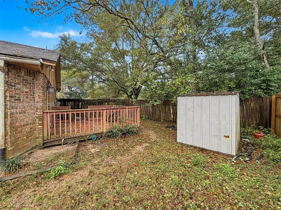 For Sale: $175,000 (3 beds, 2 baths, 1588 Square Feet)