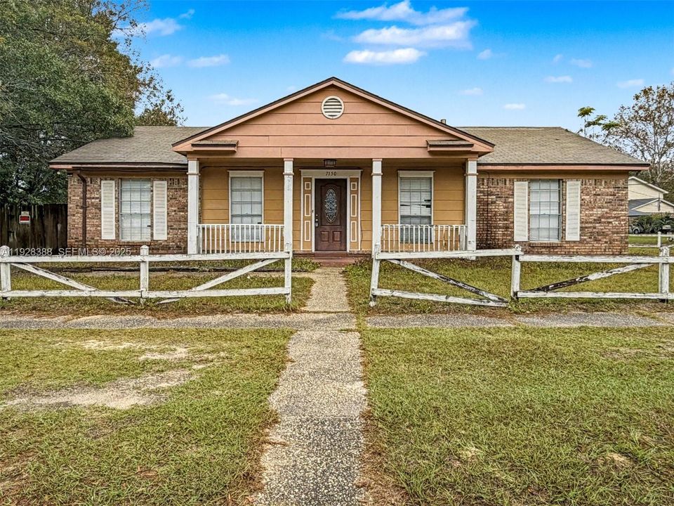 For Sale: $175,000 (3 beds, 2 baths, 1588 Square Feet)