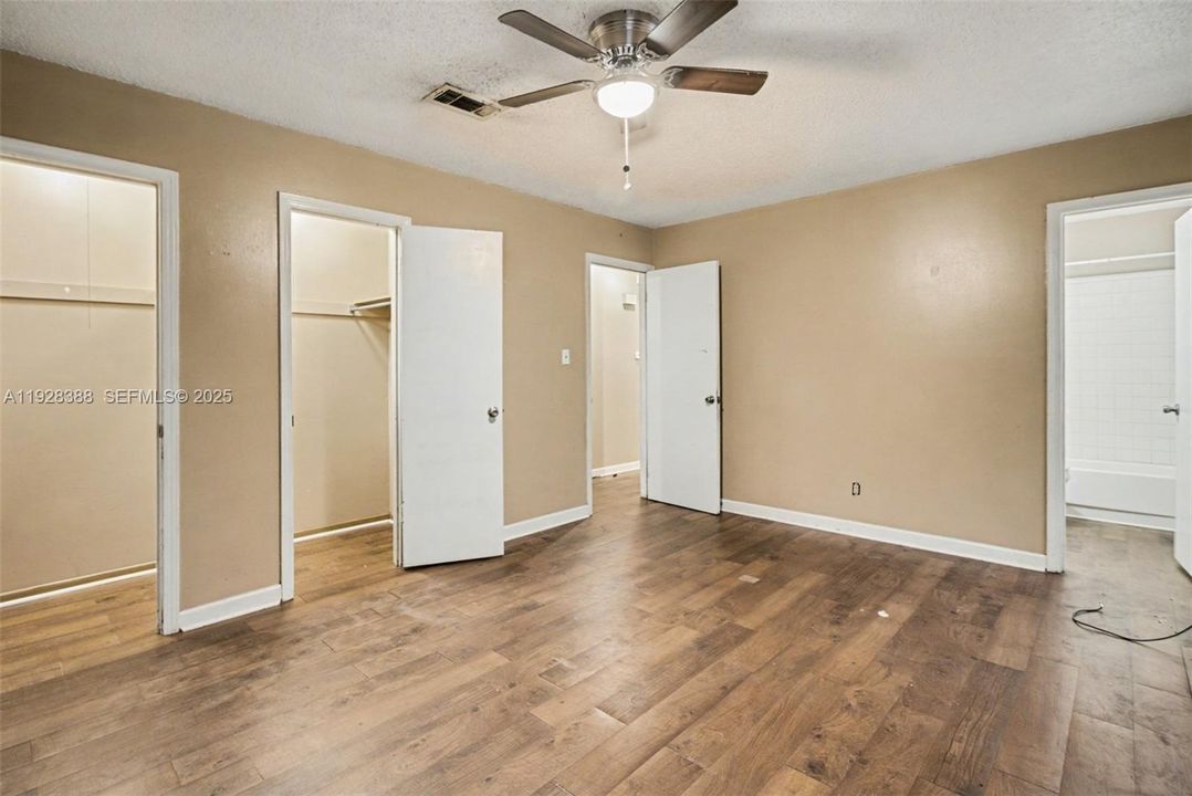 For Sale: $175,000 (3 beds, 2 baths, 1588 Square Feet)